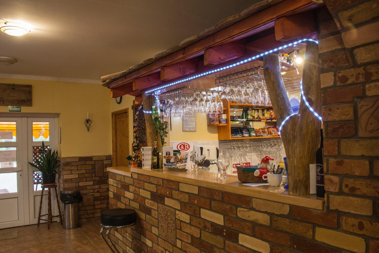 Food & Drinks 2, Verona Panzio, Dombóvár