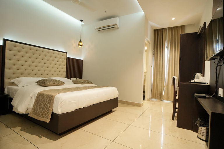 Others 4, Sulu Residency, Ernakulam