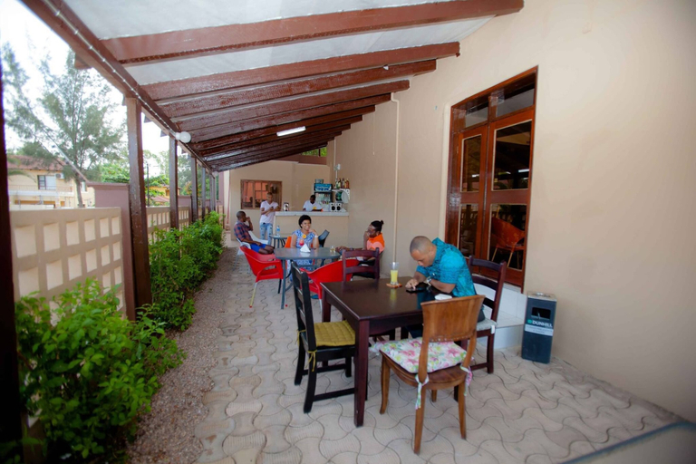 Food & Drinks 5, Lidias Guest House, Maputo