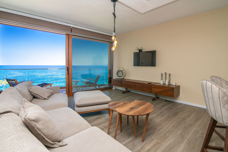 Others 5, Sunset Bay Apartments