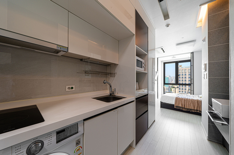 Dining Room 7