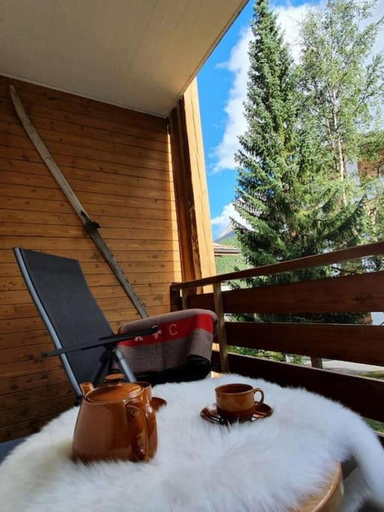 Facilities 2, Studio Apollo 5, Visp