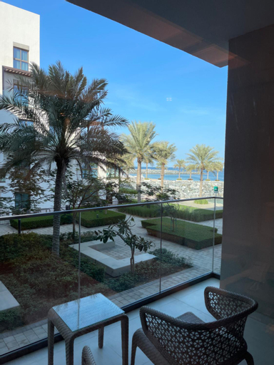 Exterior & Views 22