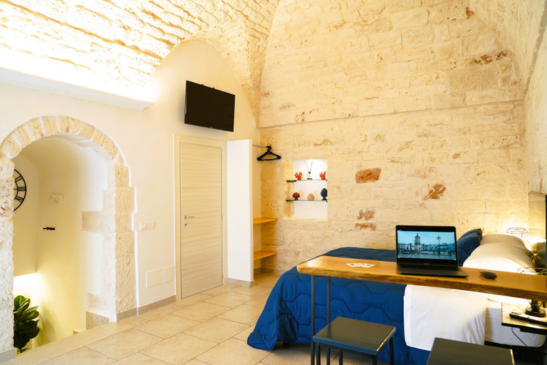 Others 5, La Suite del Conte - Arcuève, Brindisi