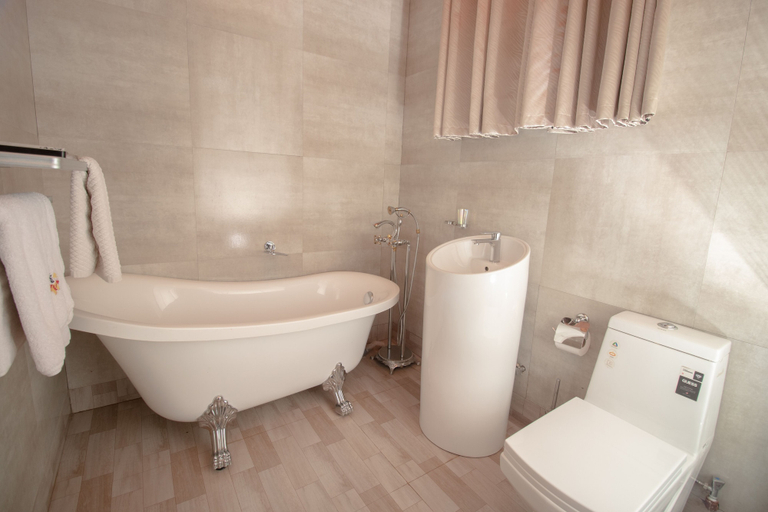 Bathroom, Sherbourne Lodge, Kitwe