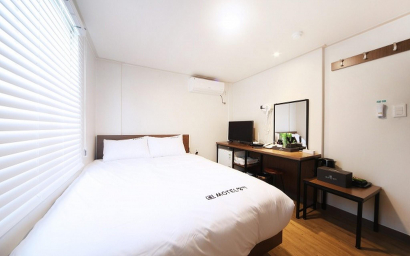 Bedroom 2, Ssangma Motel, Busanjin