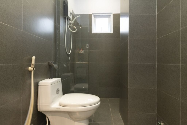 Bathroom 4, CouCou Homestead I, District 1