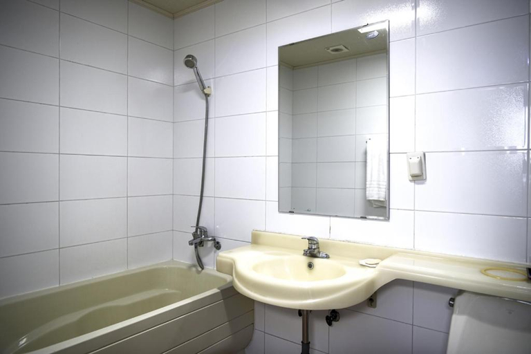 Bathroom 3, Mangsang Beach Pension, Gangneung