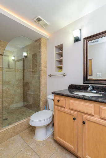 Bathroom 4, Sunchase IV Resort by Padre Getaways, Cameron