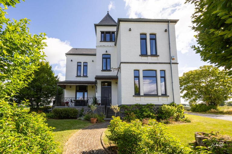 Others 5, LE MANOIR DE LA VALETTE, Namur