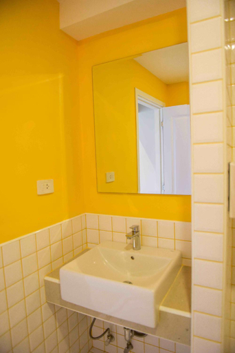 Bathroom 4, Seaman Resort, Ban Laem