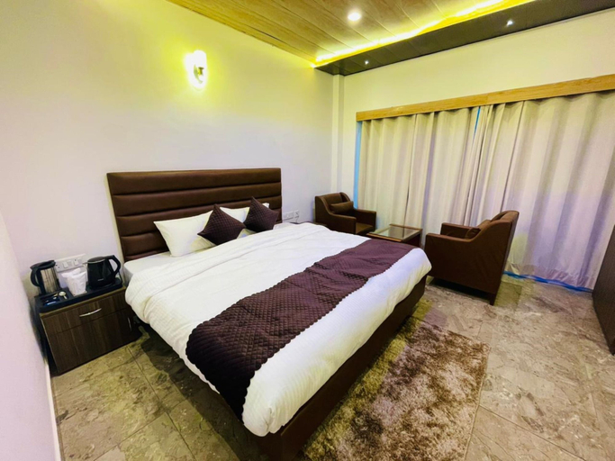 Bedroom 4, Hotel Candle Wood Shimla, Shimla