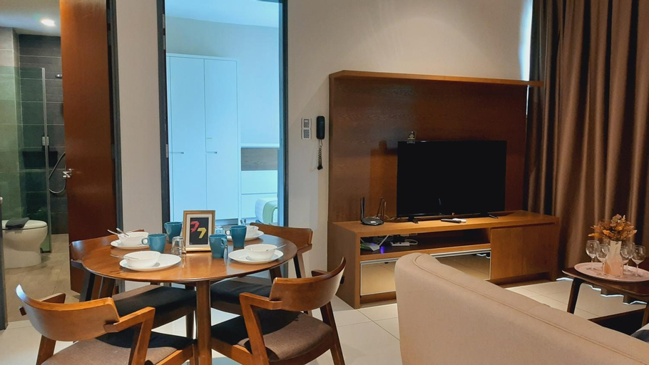 Dining Room 13