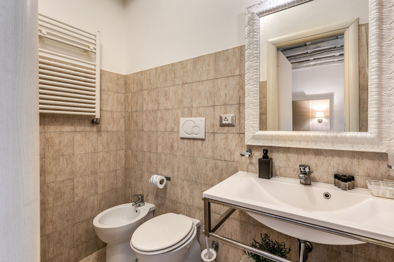 Bathroom 5, Magenta Collection Cancello, Roma