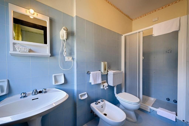 Bathroom 2, Albergo Mancuso del Voison, Aosta