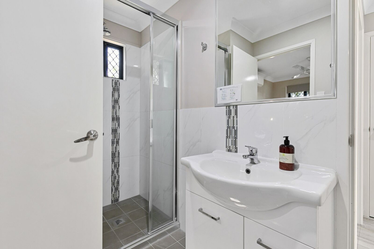 Bathroom 4, Ingenia Holidays Townsville, Thuringowa - Pt A Bal