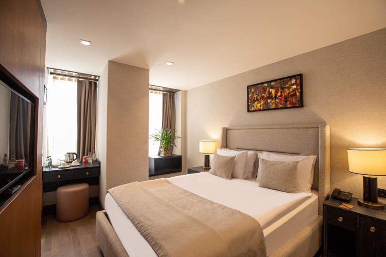 Bedroom 2, Root Karaköy Hotel, Beyoğlu