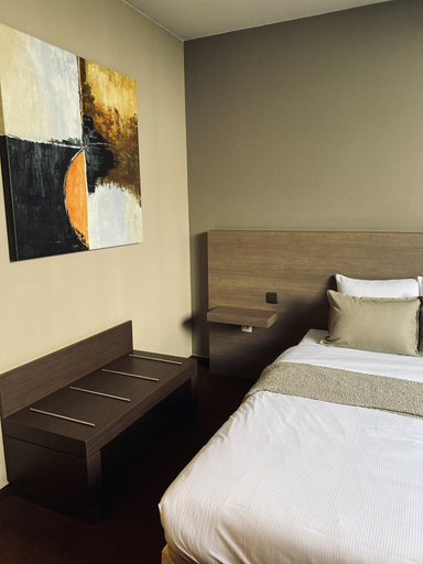 Bedroom 4, Hotel Bornem, Antwerpen