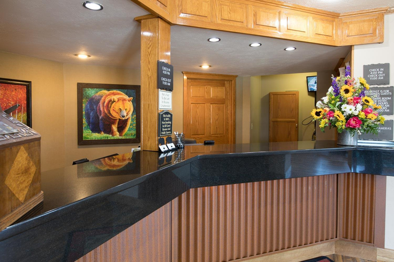 Public Area 2, Crosswinds Inn, Gallatin
