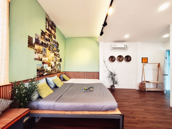 Bedroom 3, CouCou Homestead I, District 1