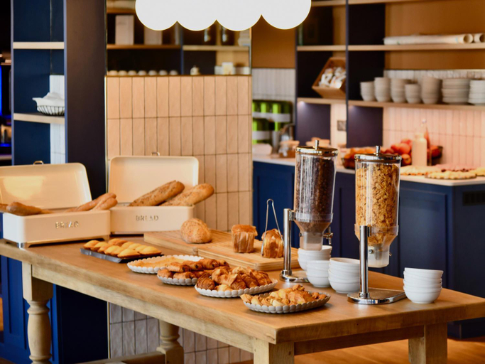 Food & Drinks 5, Ibis Budget Nantes Reze Aeroport, Loire-Atlantique