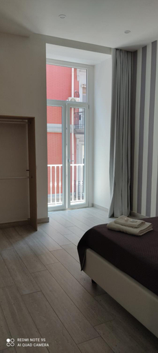 Others 3, Rosaroll homes, Napoli