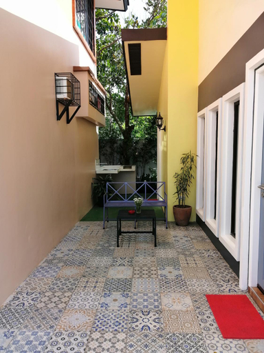 Others 4, Jonas' House(Strictly upto 14pax, No Pets allowed), Tagaytay City