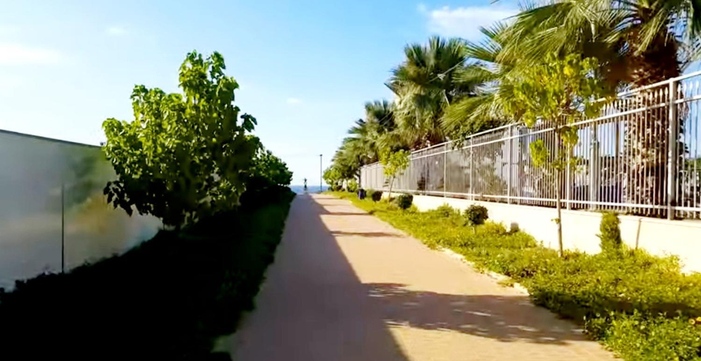 Others 4, 612 apartment on the beach