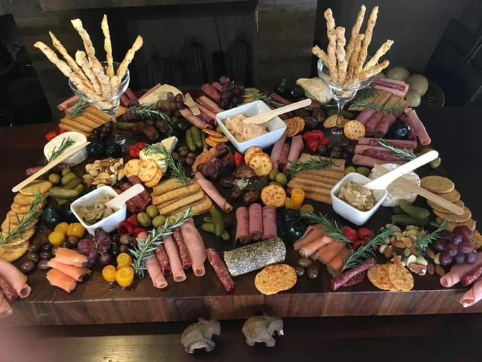 Food & Drinks