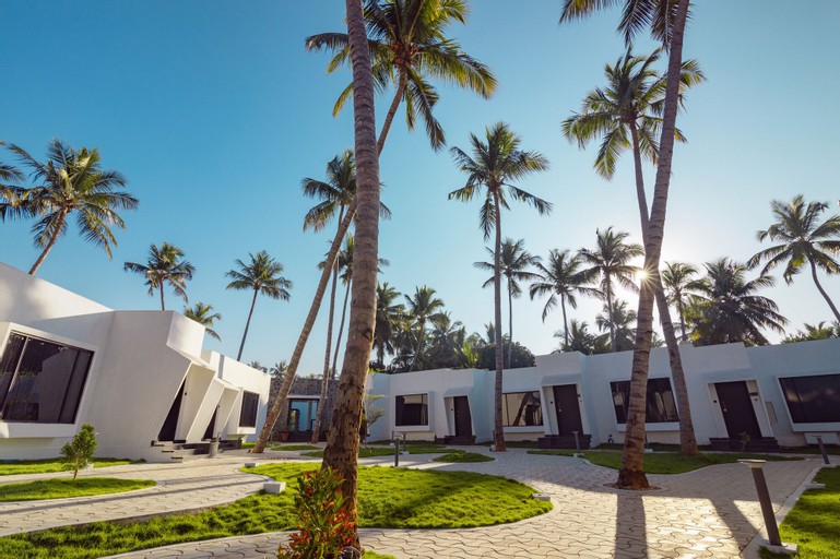 Exterior & Views 2, The Saravi Resort, Viluppuram