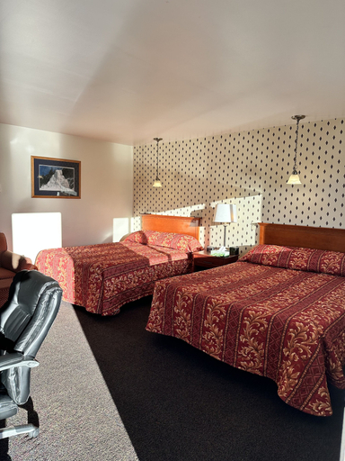 Bedroom 2, White River Motel, Algoma
