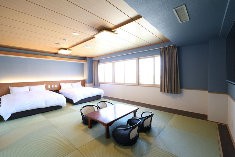 Bedroom 3, Kojohama Onsen Hotel, Shiraoi