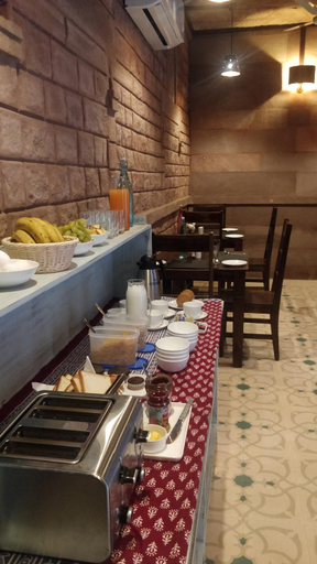 Food & Drinks 5, Baijoo Niwas, Jodhpur