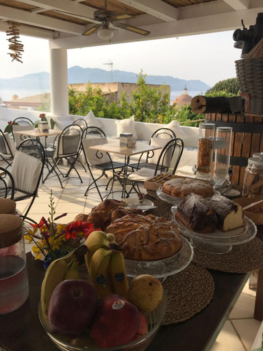 Food & Drinks 5, B&B Le Sette Vele Da Riccardo, Messina