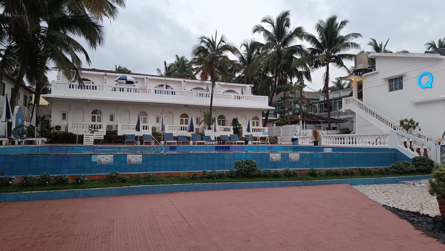 Exterior & Views 1, Qees Empire Beachfront Resort, North Goa