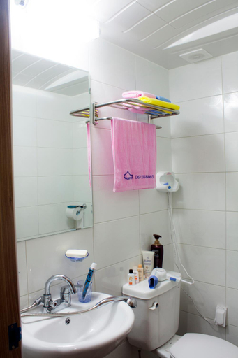 Bathroom 5, Nearest Guesthouse Jeonju, Jeonju