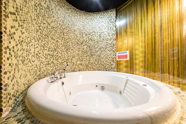 Bathroom 2, L'ARIA HOTEL, Suwon