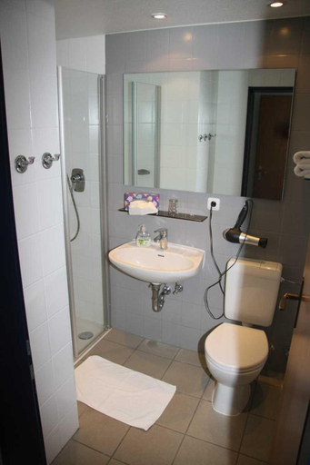 Bathroom 3, Vorsfelder Hof, Wolfsburg