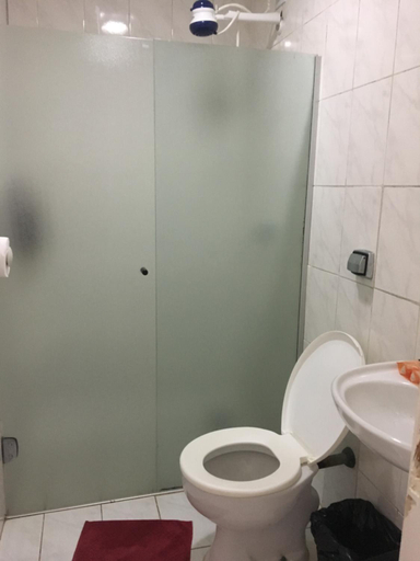 Bathroom 2, Pousada Poleto's, Bertioga