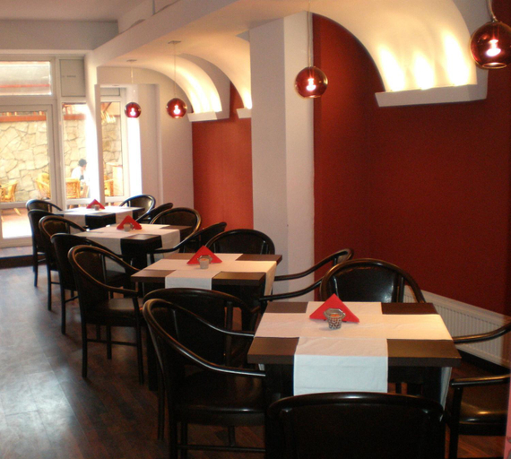 Food & Drinks, Pensiunea Studio, Bacau