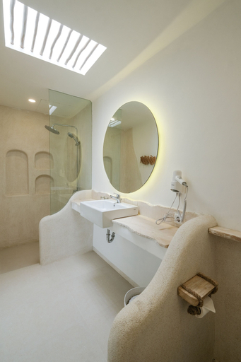 Bathroom 4