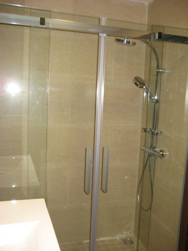 Bathroom 4, Dinastia Hotel, Madrid