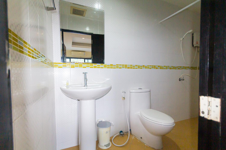 Bathroom, Krabi More Hotel, Mueang Krabi