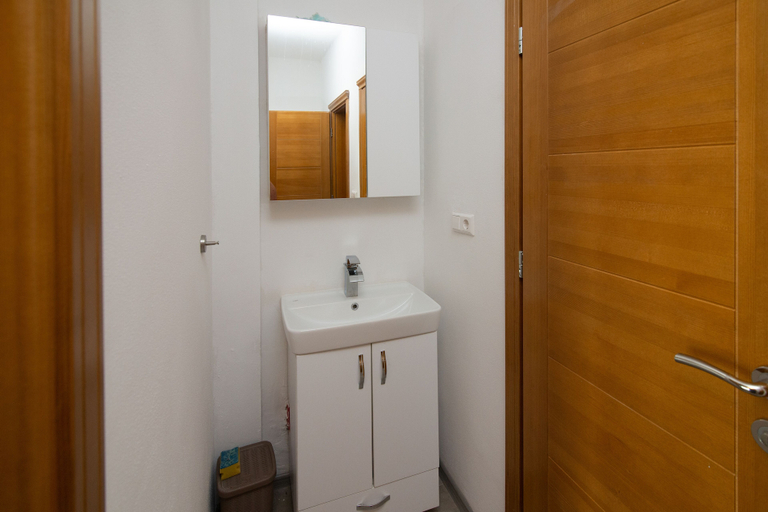 Bathroom 3, Sunset Bay Apartments