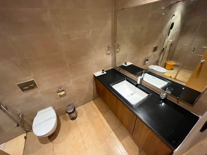 Bathroom 4, THE LANDMARK HOTEL, Muzaffarpur