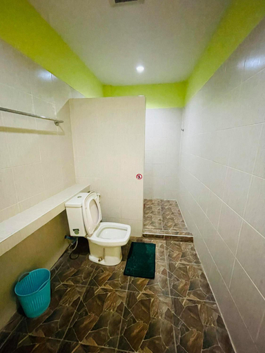 Bathroom 3, Baansri Family, Kabin Buri