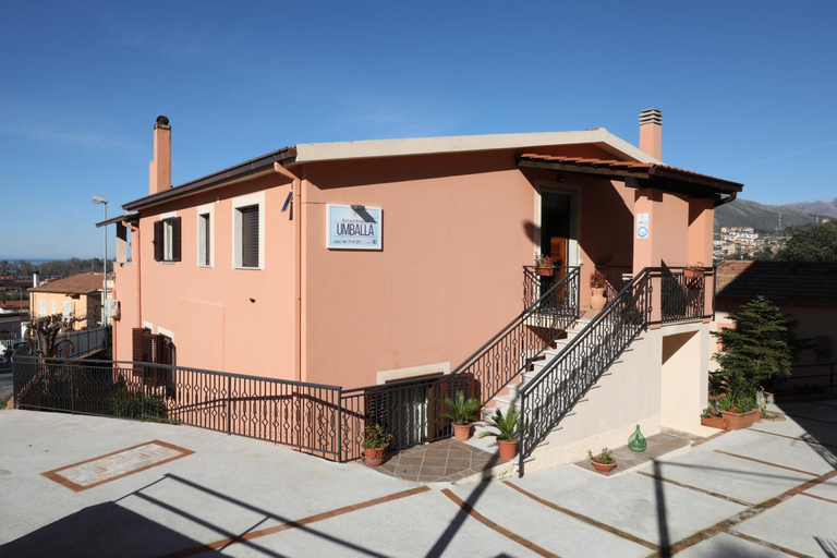 Others 3, B&B Umballa, Cosenza