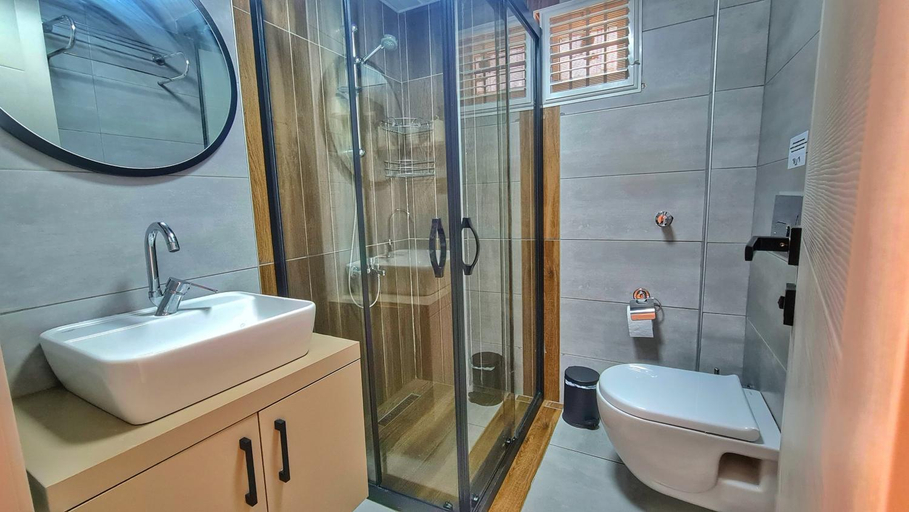 Bathroom 4, Moon Suites, Antalya