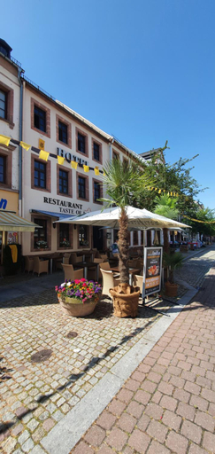Others 3, Stadthotel, Mittelsachsen