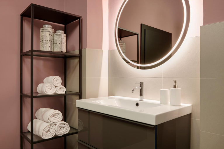 Bathroom 2, Arte Apartments, Bolzano